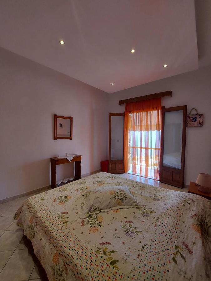 לוטראקי George'S Apartment מראה חיצוני תמונה